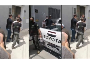(الفيديو) القبض على رئيس بلدية فوشانة بصدد إتلاف ملفات في مقر البلدية