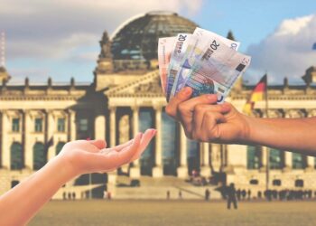 2000 مليون دينار بمكاتب صرف العملة الأجنبية في تونس