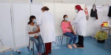 تونس : أكثر من 3 ملايين و700 ألف شخص استكملوا التطعيم ضد فيروس كورونا