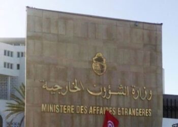 وزارة الخارجية تنفي قطعيا ما يروج حول منع عدد من الليبيين من دخول تونس